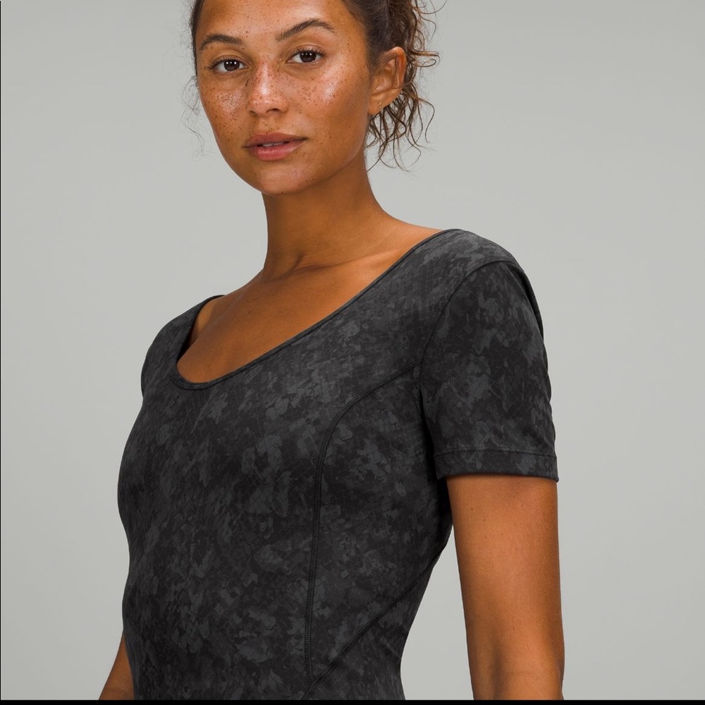 Lululemon Align T-Shirt in Hideaway Camo Deep Coal Multi